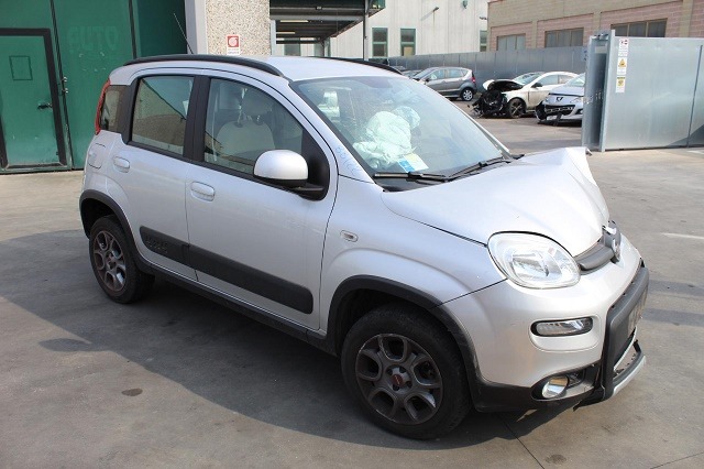 FIAT PANDA 1.3 D 4X4 55KW 5M 5P (2013) RICAMBI IN MAGAZZINO 