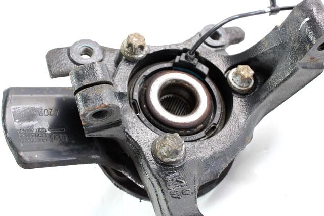 VRTLJIVI LEZAJ DESNO / PESTO KOLESA Z LEZAJEM SPREDAJ OEM N. 13156048 ORIGINAL REZERVNI DEL OPEL ASTRA H A04 L48 L08 L35 L67 R 5P/3P/SW (2007 - 2010) DIESEL LETNIK 2008