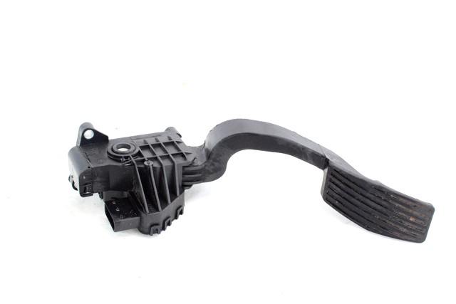 PEDALI OEM N. 55702020 ORIGINAL REZERVNI DEL FIAT PUNTO EVO 199 (2009 - 2012)  BENZINA LETNIK 2012