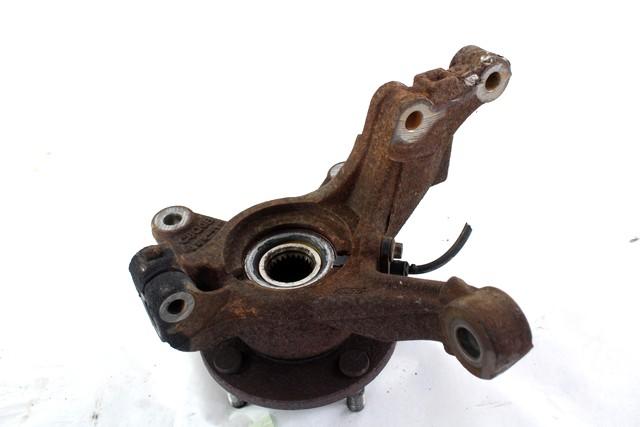 VRTLJIVI LEZAJ DESNO / PESTO KOLESA Z LEZAJEM SPREDAJ OEM N. 1771022 ORIGINAL REZERVNI DEL FORD FIESTA CB1 CNN MK6 (09/2008 - 11/2012) BENZINA/GPL LETNIK 2010