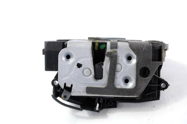 CENTRALNO ZAKLEPANJE ZADNJIH DESNIH VRAT OEM N. 8A6A-A26412-AE ORIGINAL REZERVNI DEL FORD FIESTA CB1 CNN MK6 (09/2008 - 11/2012) BENZINA/GPL LETNIK 2010