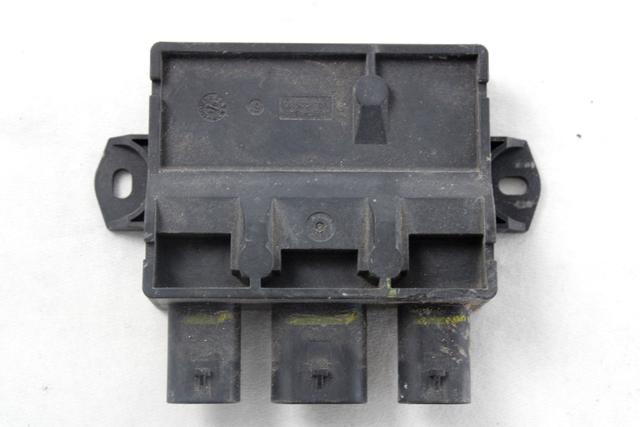 ECU PARKIRNI SENZORJI OEM N. C74781-102 ORIGINAL REZERVNI DEL LAND ROVER RANGE ROVER VELAR L560 (DAL 2017) LETNIK 2019