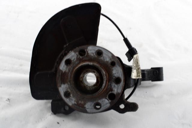 VRTLJIVI LEZAJ DESNO / PESTO KOLESA Z LEZAJEM SPREDAJ OEM N. 13156048 ORIGINAL REZERVNI DEL OPEL ASTRA H A04 L48 L08 L35 L67 R 5P/3P/SW (2007 - 2010) BENZINA/GPL LETNIK 2010