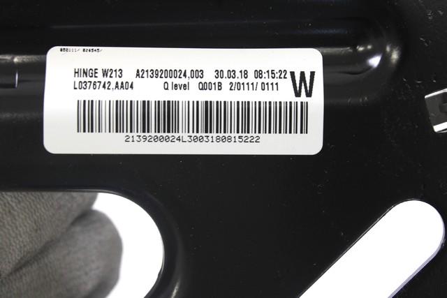 KONZOLE IN SINE SEDEZEV OEM N. A2139200024 ORIGINAL REZERVNI DEL MERCEDES CLASSE E W213 R BERLINA/SW/ALL-TERRAIN (DAL 2020)DIESEL LETNIK 2021