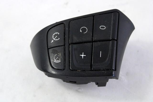 MULTIFUNKCIJSKI VOLAN OEM N. 31334457 ORIGINAL REZERVNI DEL VOLVO V40 MK1 525 526 (2012 - 2016)DIESEL LETNIK 2016