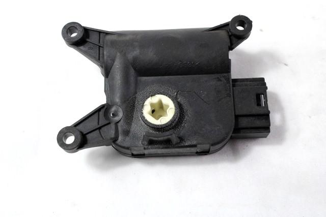 MOTORCEK OGREVANJA OEM N. 1K1907511C ORIGINAL REZERVNI DEL VOLKSWAGEN GOLF V 1K1 1K5 MK5 BER/SW (02/2004-11/2008) DIESEL LETNIK 2009