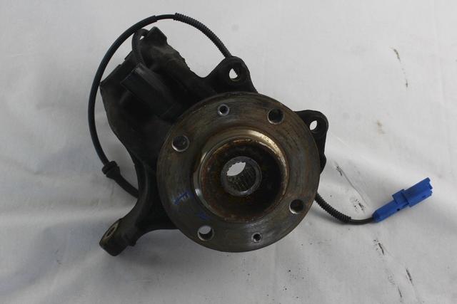 VRTLJIVI LEZAJ DESNO / PESTO KOLESA Z LEZAJEM SPREDAJ OEM N. 1607557580 ORIGINAL REZERVNI DEL PEUGEOT 207 / 207 CC R WA WC WD WK (05/2009 - 2015) BENZINA LETNIK 2011