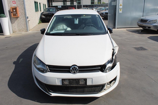 VOLKSWAGEN POLO 1.2 D 55KW 5M 5P (2011) RICAMBI IN MAGAZZINO