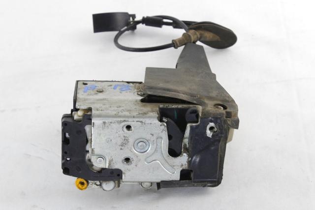 CENTRALNO ZAKLEPANJE ZADNJIH DESNIH VRAT OEM N. 2S6A-A26412-BJ ORIGINAL REZERVNI DEL FORD FIESTA JH JD MK5 (2002 - 2005) DIESEL LETNIK 2003