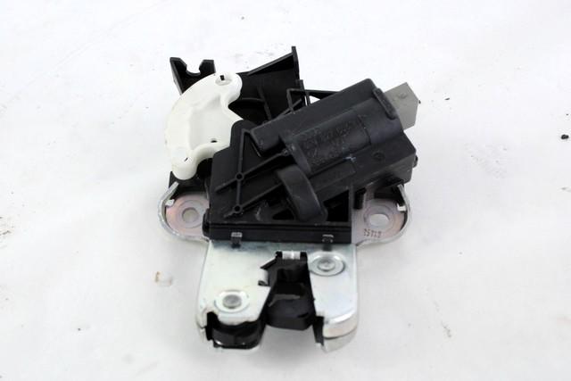 ZAKLEPANJE PRTLJA?NIH VRAT  OEM N. 4F5827505D ORIGINAL REZERVNI DEL AUDI A5 8T R COUPE/5P  (08/2011 - 06/2016) DIESEL LETNIK 2013