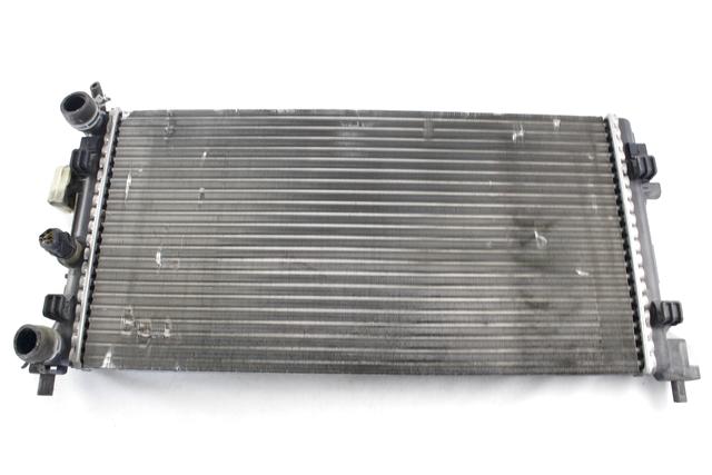 RADIATOR VODE OEM N. 6R0121253 ORIGINAL REZERVNI DEL VOLKSWAGEN POLO 6R1 6C1 (06/2009 - 02/2014) DIESEL LETNIK 2011