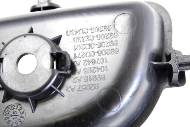 NOTRANJA KLJUKA  OEM N. 69205-0D271 ORIGINAL REZERVNI DEL TOYOTA YARIS P13 MK3 XP130 (2011-2017)BENZINA LETNIK 2016