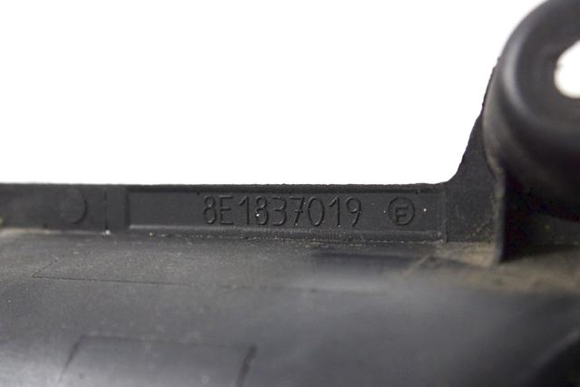 NOTRANJA KLJUKA  OEM N. 8E1837019 ORIGINAL REZERVNI DEL AUDI A4 B7 8EC 8ED 8HE BER/SW/CABRIO (2004 - 2007) DIESEL LETNIK 2006