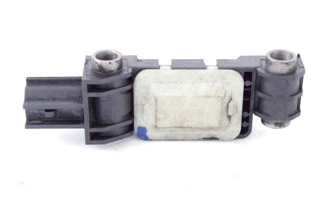 AIRBAG SENZOR OEM N. 8E0959651A ORIGINAL REZERVNI DEL AUDI A4 B7 8EC 8ED 8HE BER/SW/CABRIO (2004 - 2007) DIESEL LETNIK 2006