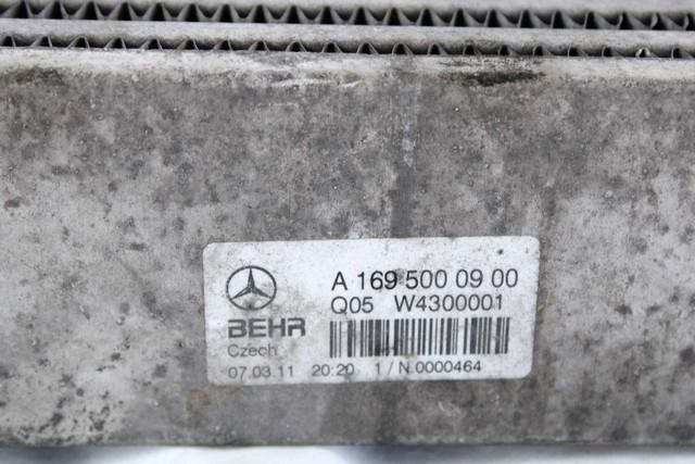 HLADILNIK INTERCOOLER OEM N. A1695000900 ORIGINAL REZERVNI DEL MERCEDES CLASSE B W245 T245 5P (2005 - 2011) DIESEL LETNIK 2011