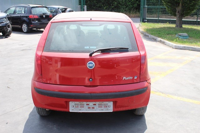 FIAT PUNTO 1.2 B 44KW 5M 5P (2002) BUTTATA INTERA