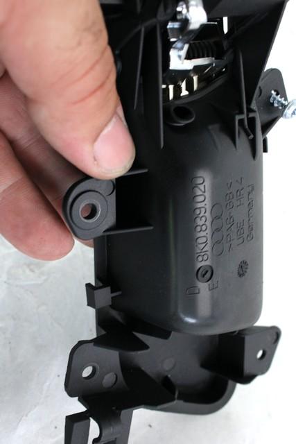 NOTRANJA KLJUKA  OEM N. 8K0839020D ORIGINAL REZERVNI DEL AUDI A4 B8 8K2 BER/SW/CABRIO (2007 - 11/2015) DIESEL LETNIK 2010