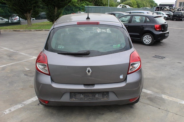 RENAULT CLIO R 1.5 D 63KW 5M 5P (2010) RICAMBI IN MAGAZZINO