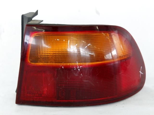 ZADNJI DESNI ZAROMETI OEM N. 33500SR3G01 ORIGINAL REZERVNI DEL HONDA CIVIC EG EH MK5 (1992 - 1995)BENZINA LETNIK 1992