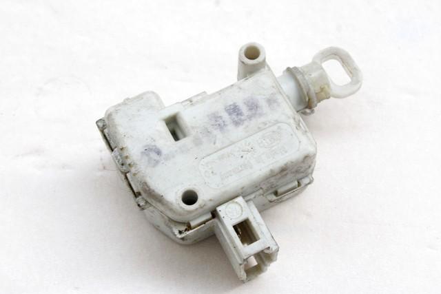 ZAKLEPANJE PRTLJA?NIH VRAT  OEM N. 1M0959781A ORIGINAL REZERVNI DEL SEAT IBIZA 6L1 MK3 (01/2002 - 01/2006) BENZINA LETNIK 2002