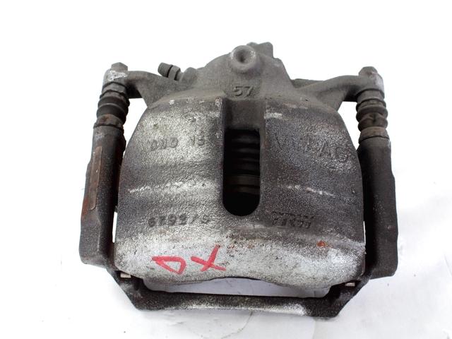 SPREDNJE DESNE ZAVORNE CELJUSTI  OEM N. 8V0615124D ORIGINAL REZERVNI DEL VOLKSWAGEN GOLF SPORTSVAN AM1 (2014 - 2017)DIESEL LETNIK 2016