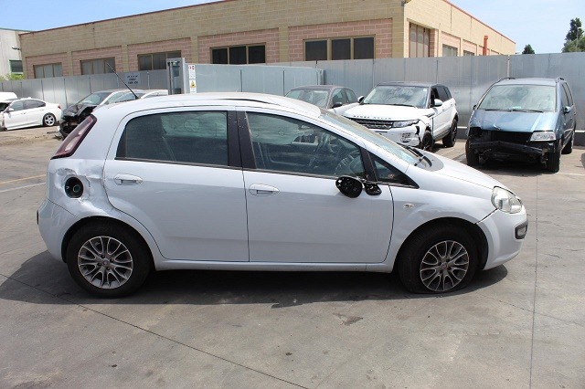 FIAT PUNTO EVO 1.4 B 57KW 5M 5P (2011) RICAMBI IN MAGAZZINO