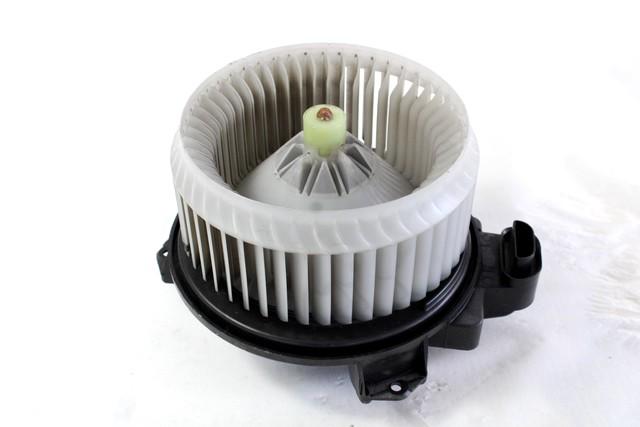 VENTILATOR  KABINE  OEM N. AV272700-8104 ORIGINAL REZERVNI DEL TOYOTA AURIS E18 MK2 (2012 - 2018) IBRIDO (ELETRICO-BENZINA) LETNIK 2013