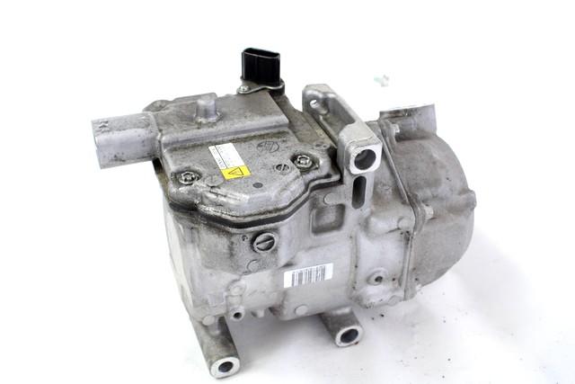 KOMPRESOR KLIME  OEM N. 422001031 ORIGINAL REZERVNI DEL TOYOTA AURIS E18 MK2 (2012 - 2018) IBRIDO (ELETRICO-BENZINA) LETNIK 2013