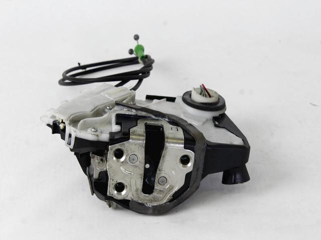 CENTRALNI ZAKLEP SPREDNJIH VRAT  OEM N. 690300D550 ORIGINAL REZERVNI DEL TOYOTA YARIS P13 MK3 R XP130 (2017 - 2019)BENZINA LETNIK 2018