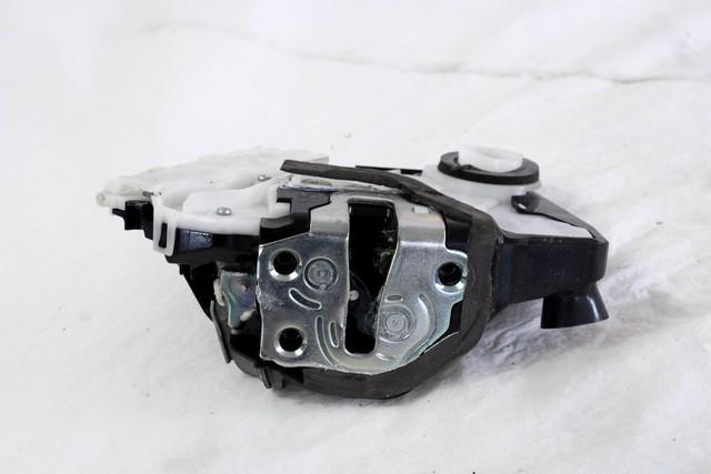 CENTRALNI ZAKLEP SPREDNJIH VRAT  OEM N. 690300D550 ORIGINAL REZERVNI DEL TOYOTA YARIS P13 MK3 XP130 (2011-2017)BENZINA LETNIK 2015