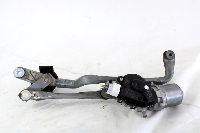 MOTORCEK PREDNJIH BRISALCEV OEM N. 85110-0D191 ORIGINAL REZERVNI DEL TOYOTA YARIS P13 MK3 XP130 (2011-2017)BENZINA LETNIK 2015