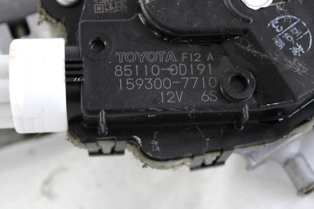 MOTORCEK PREDNJIH BRISALCEV OEM N. 85110-0D191 ORIGINAL REZERVNI DEL TOYOTA YARIS P13 MK3 XP130 (2011-2017)BENZINA LETNIK 2015