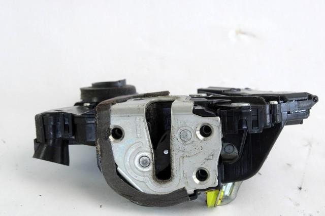 CENTRALNO ZAKLEPANJE PREDNIH LEVIH VRAT OEM N. 693200D070 ORIGINAL REZERVNI DEL TOYOTA YARIS P9 MK2 (01/2006 - 2009) BENZINA LETNIK 2007