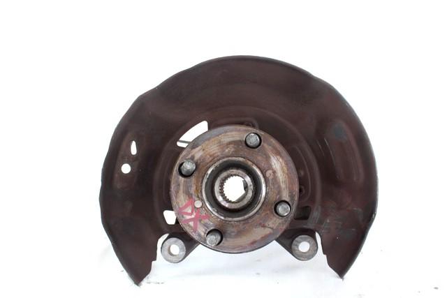 VRTLJIVI LEZAJ DESNO / PESTO KOLESA Z LEZAJEM SPREDAJ OEM N. 432110D130 ORIGINAL REZERVNI DEL TOYOTA YARIS P9 MK2 (01/2006 - 2009) BENZINA LETNIK 2007