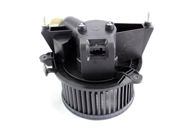 VENTILATOR  KABINE  OEM N. 77363262 ORIGINAL REZERVNI DEL LANCIA Y YPSILON 843 (2003-2006) BENZINA LETNIK 2005