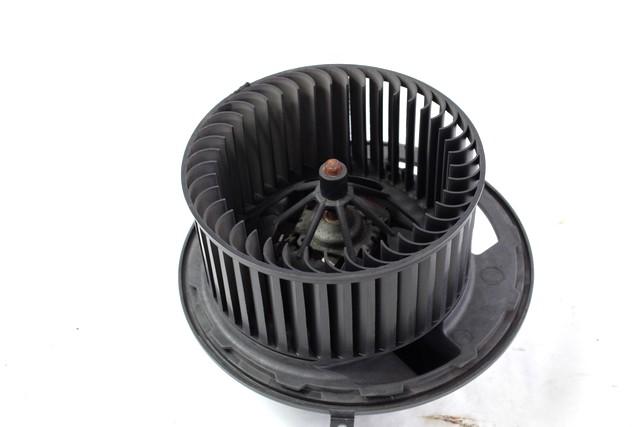 VENTILATOR  KABINE  OEM N. 64116933663 ORIGINAL REZERVNI DEL BMW SERIE 1 BER/COUPE/CABRIO E81/E82/E87/E88 LCI R (2007 - 2013) BENZINA LETNIK 2010