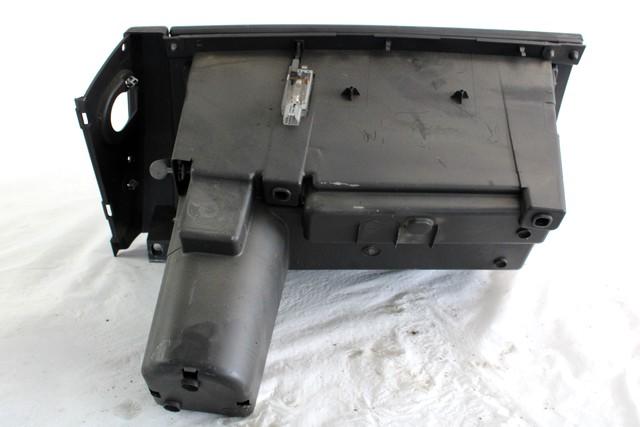 PREDAL ZA DOKUMENTE OEM N. 735364131 ORIGINAL REZERVNI DEL FIAT CROMA 194 MK2 R (11-2007 - 2010) DIESEL LETNIK 2008