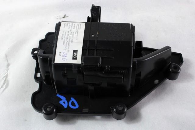 PEPELNIK / DRZALA ZA PIJACO OEM N. 4H0857406 ORIGINAL REZERVNI DEL AUDI A8 D4/4H (2009 -2013)DIESEL LETNIK 2013