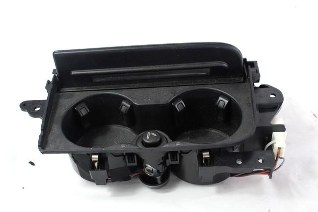 PEPELNIK / DRZALA ZA PIJACO OEM N. 4H1858601D ORIGINAL REZERVNI DEL AUDI A8 D4/4H (2009 -2013)DIESEL LETNIK 2013