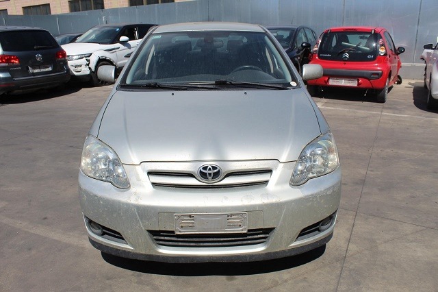 TOYOTA COROLLA 1.4 D 66KW AUT 5P (2005) RICAMBI IN MAGAZZINO