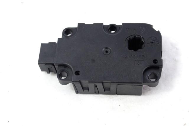 MOTORCEK OGREVANJA OEM N. CZ113930-0857 ORIGINAL REZERVNI DEL AUDI A8 D4/4H (2009 -2013)DIESEL LETNIK 2013