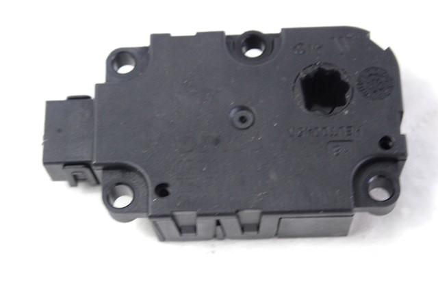 MOTORCEK OGREVANJA OEM N. CZ113930-0857 ORIGINAL REZERVNI DEL AUDI A8 D4/4H (2009 -2013)DIESEL LETNIK 2013