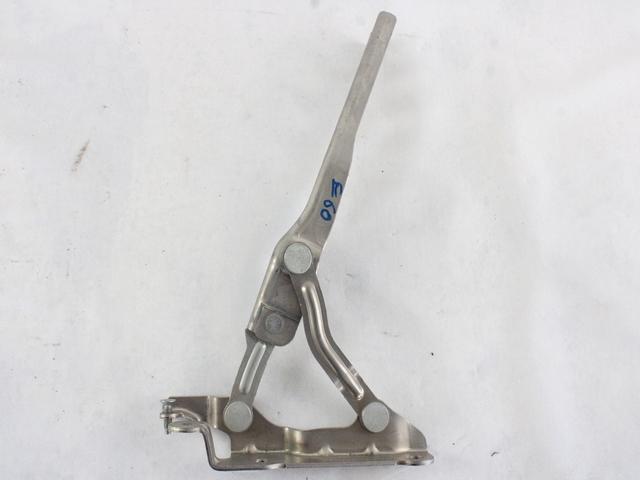 PANTI POKROVA MOTORJA OEM N. 1Z0823302C ORIGINAL REZERVNI DEL SKODA OCTAVIA MK2 1Z3 MK2 BER/SW (2004 - 2008)DIESEL LETNIK 2008