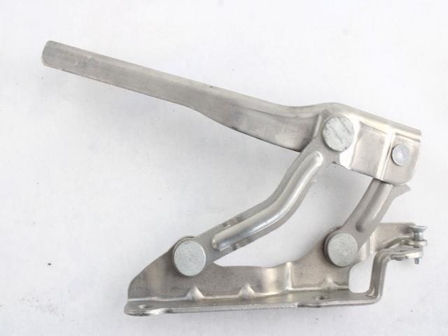 PANTI POKROVA MOTORJA OEM N. 1Z0823301C ORIGINAL REZERVNI DEL SKODA OCTAVIA MK2 1Z3 MK2 BER/SW (2004 - 2008)DIESEL LETNIK 2008