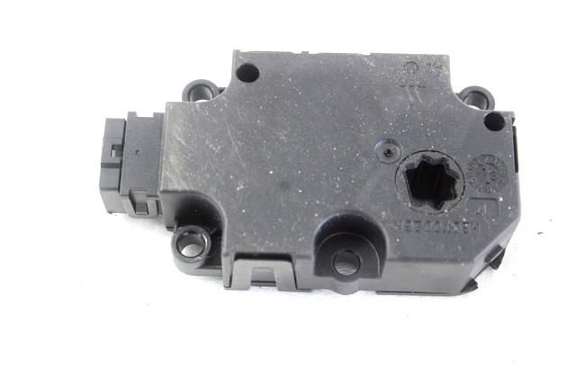 MOTORCEK OGREVANJA OEM N. CZ113930-0857 ORIGINAL REZERVNI DEL AUDI A8 D4/4H (2009 -2013)DIESEL LETNIK 2013