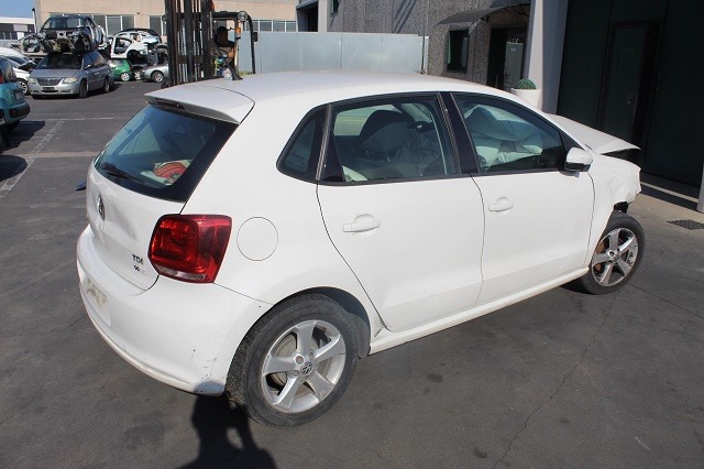 VOLKSWAGEN POLO 1.2 D 55KW 5M 5P (2011) RICAMBI IN MAGAZZINO