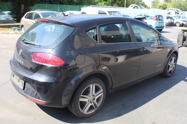 SEAT LEON 1.6 D 77KW 5M 5P (2011) RICAMBI IN MAGAZZINO