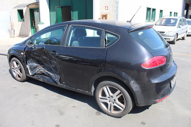 SEAT LEON 1.6 D 77KW 5M 5P (2011) RICAMBI IN MAGAZZINO