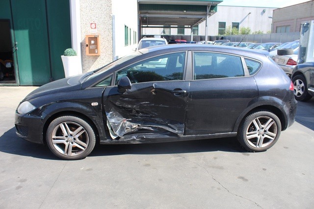 SEAT LEON 1.6 D 77KW 5M 5P (2011) RICAMBI IN MAGAZZINO