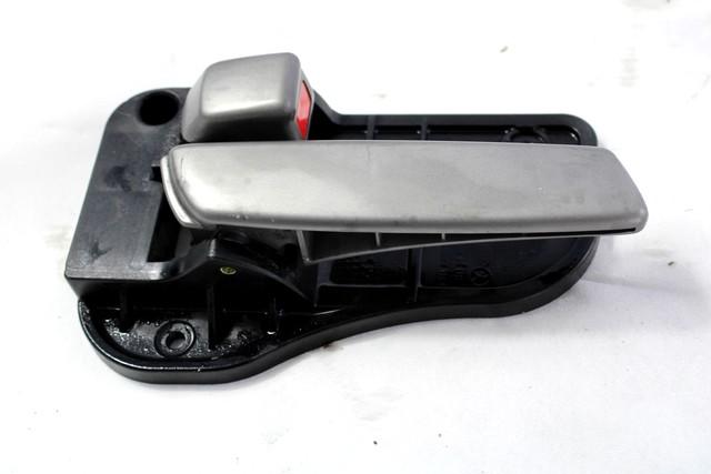 NOTRANJA KLJUKA  OEM N. 826101D020 ORIGINAL REZERVNI DEL KIA CARENS UN MK3 (2006 - 2013) DIESEL LETNIK 2008